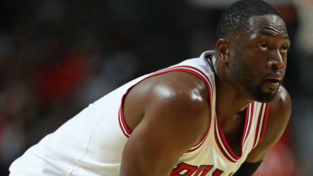 dwyane-wade-cavaliers-lebron-james-bulls.jpg